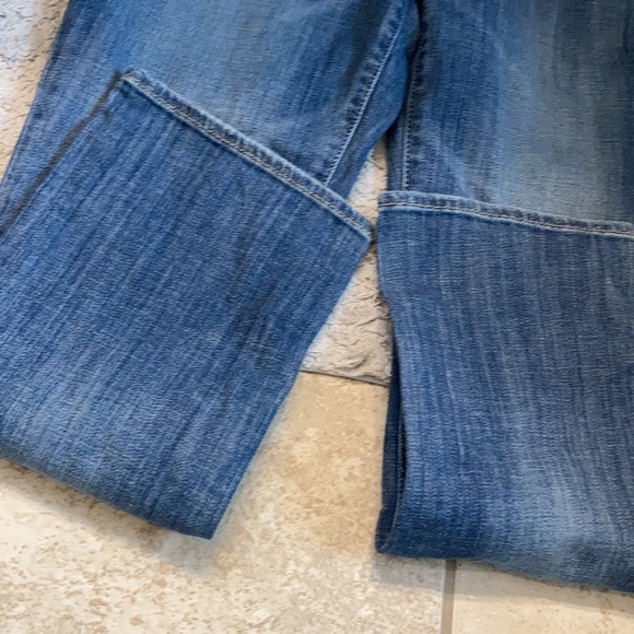 Rock & Republic Size 4  Capri jeans - Picture 2 of 11